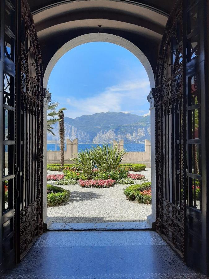 Casa sul Lago a Brenzone sul Garda Esterno foto