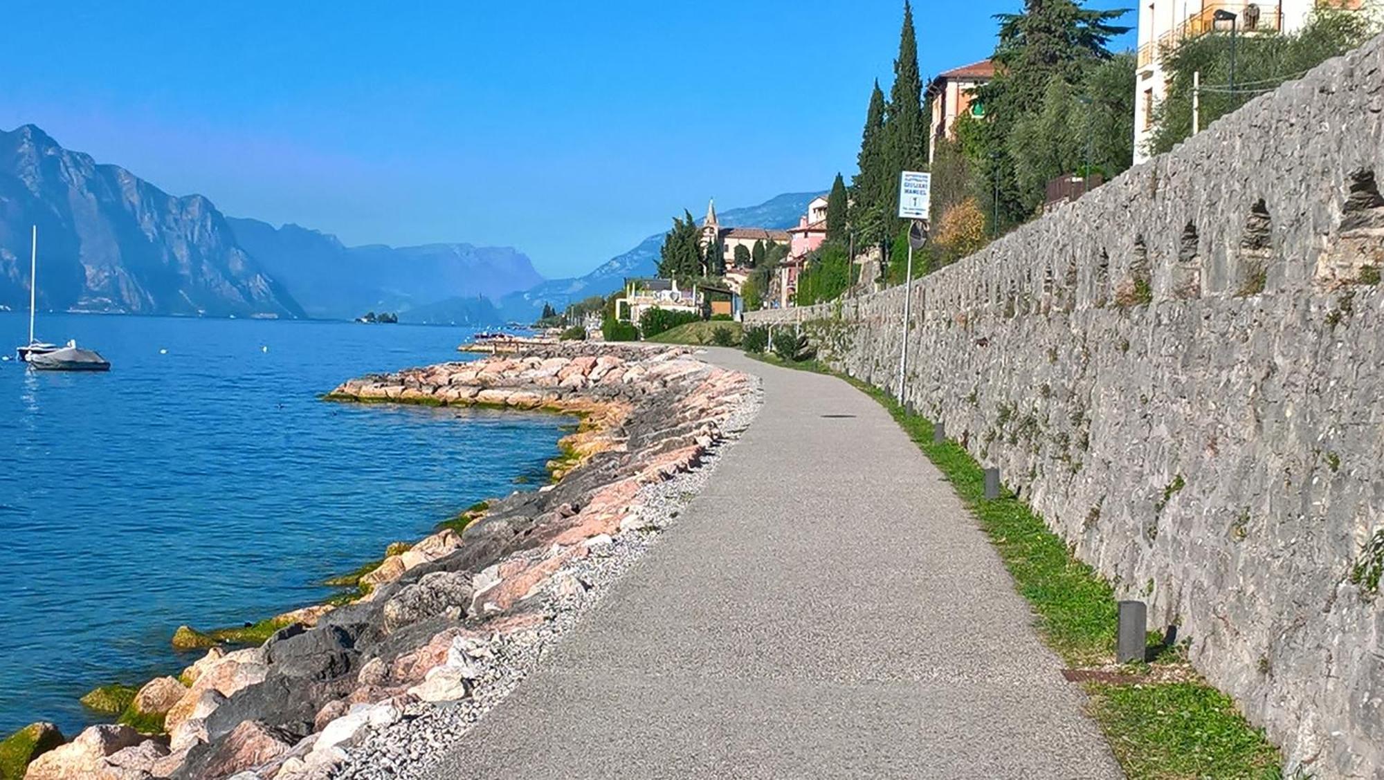 Casa sul Lago a Brenzone sul Garda Esterno foto