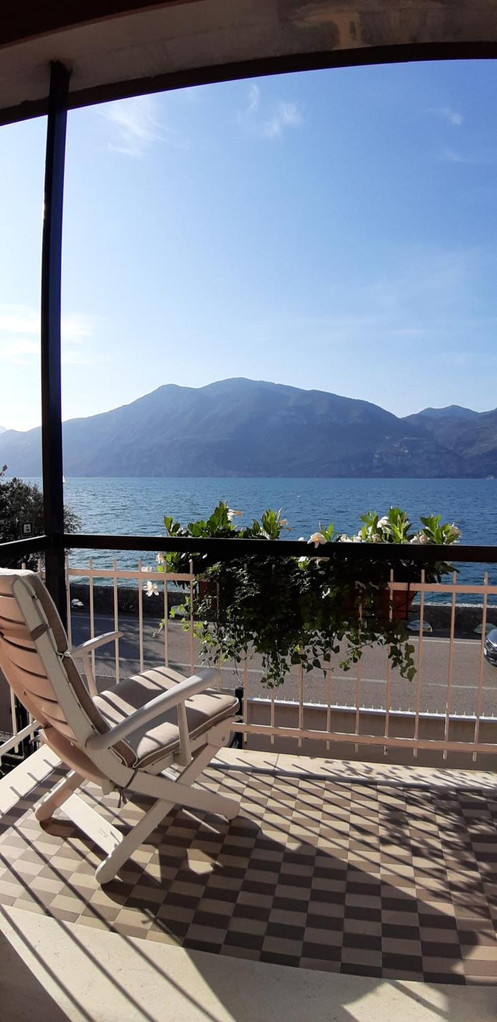 Casa sul Lago a Brenzone sul Garda Esterno foto