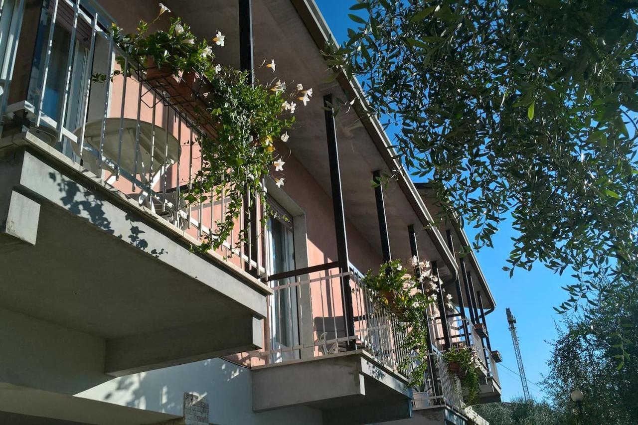 Casa sul Lago a Brenzone sul Garda Esterno foto